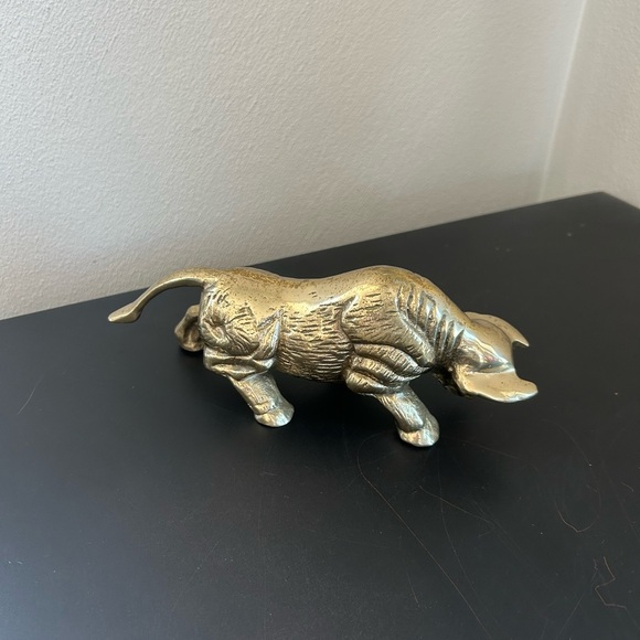 Vintage Solid Brass Charging Bull 8” Figurine Taurus Statue - Picture 3 of 7